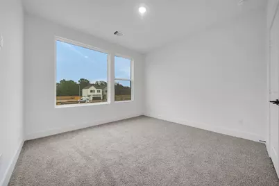 7707 Inwood Grove Lane, Houston, TX 77088 - Photo 33