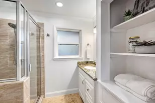 4606 Briarbend Dr, Houston, TX 77035 - Photo 11