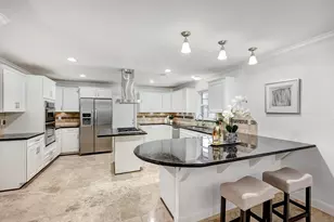 4606 Briarbend Dr, Houston, TX 77035 - Photo 5