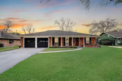 4606 Briarbend Drive, Houston, TX 77035 - Photo 1