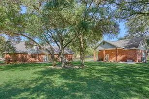 21514 Julie Ln, Tomball, TX 77377 - Photo 5