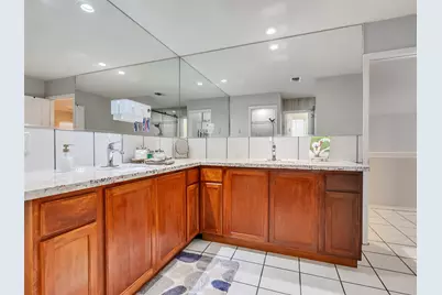 10027 Glenkirk Drive, Houston, TX 77089 - Photo 23