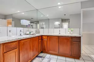 10027 Glenkirk Dr, Houston, TX 77089 - Photo 23