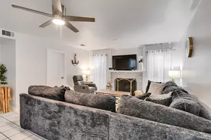 10027 Glenkirk Dr, Houston, TX 77089 - Photo 13