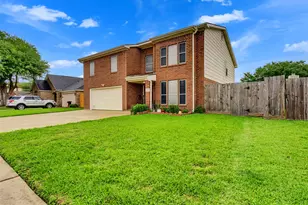 10027 Glenkirk Dr, Houston, TX 77089 - Photo 1