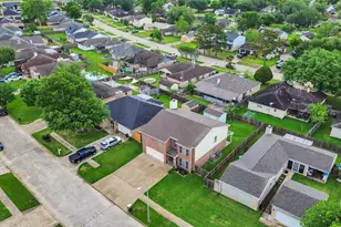 10027 Glenkirk Dr, Houston, TX 77089 - Photo 31