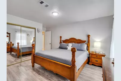 10027 Glenkirk Drive, Houston, TX 77089 - Photo 19