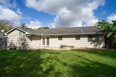4833 Hummingbird Street, Houston, TX 77035 - Photo 17