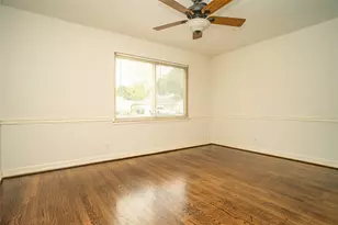 4833 Hummingbird St, Houston, TX 77035 - Photo 9