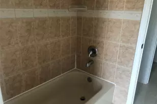 9308 Westwood Village Dr, Houston, TX 77036 - Photo 11