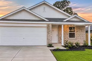 448 Shoreview Dr, Conroe, TX 77303 - Photo 1