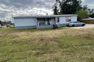 8009 Forest Trace Blvd, Conroe, TX 77306 - Photo 3