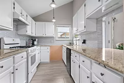 6450 New World Drive, Katy, TX 77449 - Photo 5