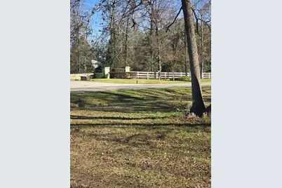 15661 N Highway 75, Willis, TX 77378 - Photo 9