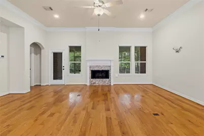 106 Lazy Springs Drive, Conroe, TX 77356 - Photo 5