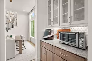 2610 Centenary St, West University Place, TX 77005 - Photo 11