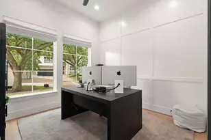 2610 Centenary St, West University Place, TX 77005 - Photo 5