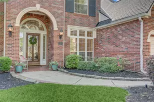 3911 Turnberry Dr, Sugar Land, TX 77479 - Photo 3