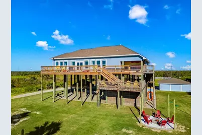 1108 Highway 87, Gilchrist, TX 77617 - Photo 1