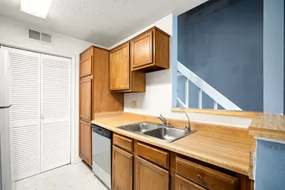 8359 Sands Point #218, Houston, TX 77036 - Photo 15