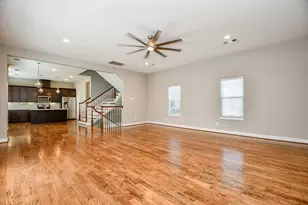 955 W 24th St, Houston, TX 77008 - Photo 21