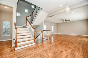 955 W 24th St, Houston, TX 77008 - Photo 23