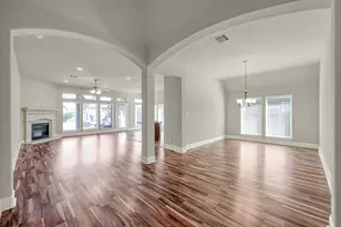 13933 Naples Park Ct, Pearland, TX 77584 - Photo 11