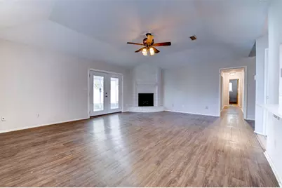 2810 Heritage Colony Drive, Webster, TX 77598 - Photo 27