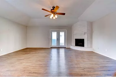 2810 Heritage Colony Drive, Webster, TX 77598 - Photo 25