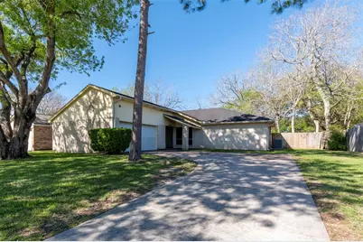 2810 Heritage Colony Drive, Webster, TX 77598 - Photo 1