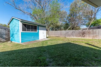 2810 Heritage Colony Drive, Webster, TX 77598 - Photo 5