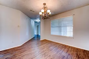 2810 Heritage Colony Dr, Webster, TX 77598 - Photo 19