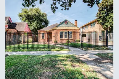 2608 Rosewood Street, Houston, TX 77004 - Photo 1