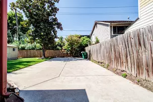 2608 Rosewood St, Houston, TX 77004 - Photo 31