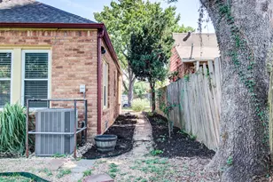 2608 Rosewood St, Houston, TX 77004 - Photo 29