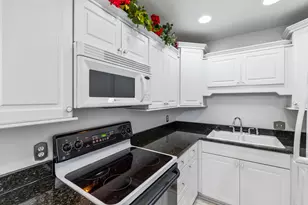 2601 Bellefontaine St, Houston, TX 77025 - Photo 15