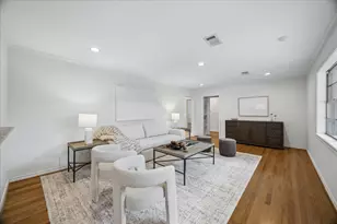 7623 Meadowvale Dr, Houston, TX 77063 - Photo 11