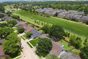 7926 Windy Creek Dr, Houston, TX 77040 - Photo 45