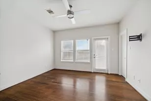 3041 Clinton Dr, Houston, TX 77020 - Photo 7