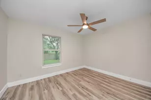 10521 Chesterfield Dr, Houston, TX 77051 - Photo 35