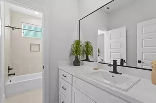 9206 Washington Hts St, Houston, TX 77063 - Photo 37