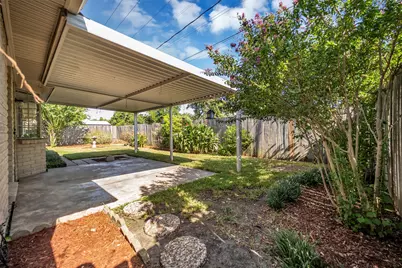 9106 Willow Meadow Drive, Houston, TX 77031 - Photo 21