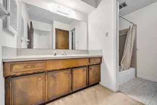 9106 Willow Meadow Dr, Houston, TX 77031 - Photo 17
