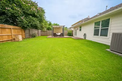 7830 Hunters Peak Lane, Baytown, TX 77523 - Photo 23