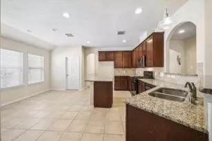 8323 Whisper Point Dr, Houston, TX 77040 - Photo 9