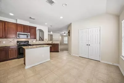 8323 Whisper Point Drive, Houston, TX 77040 - Photo 11