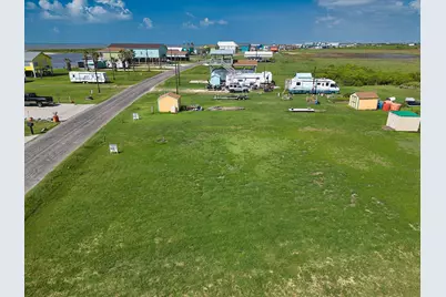 552 Private Road 675, Sargent, TX 77414 - Photo 11