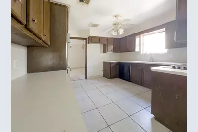 4318 Birchcroft Drive, Houston, TX 77088 - Photo 11