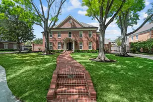 70 Pipers Walk, Sugar Land, TX 77479 - Photo 1