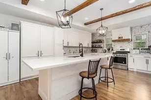 302 Brook Hollow Dr, Conroe, TX 77385 - Photo 9